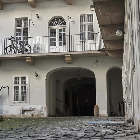 Károlyi Garden | hostAID Apartamento Budapeste Exterior foto